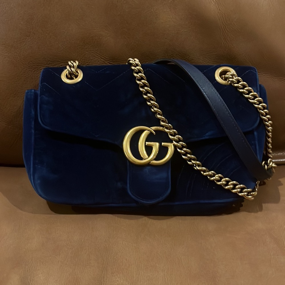 GUCCI | Velvet Matelasse Medium GG Marmont Shoulder Bag Cobalt Blue - Picture 4 of 16